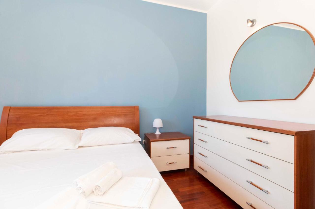 Апартаменты Cozy&Spacious Apt 2 Min Walk From The Tram Stop! Турин Экстерьер фото