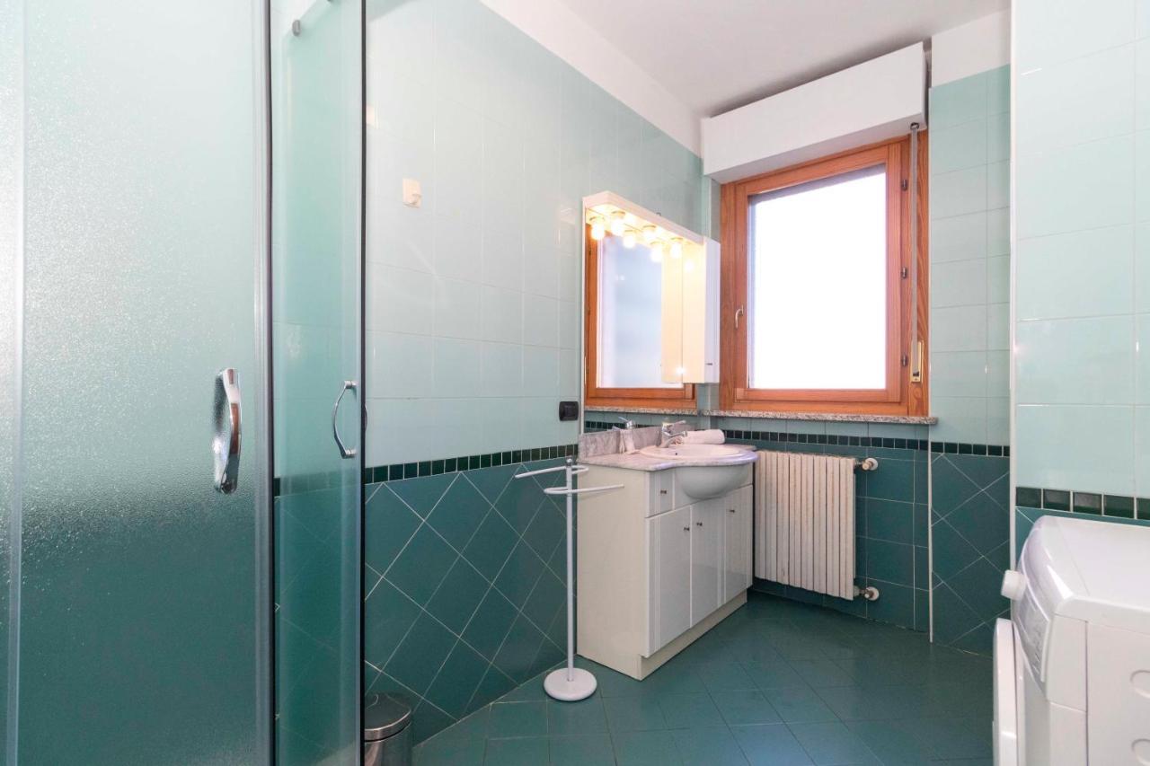 Апартаменты Cozy&Spacious Apt 2 Min Walk From The Tram Stop! Турин Экстерьер фото
